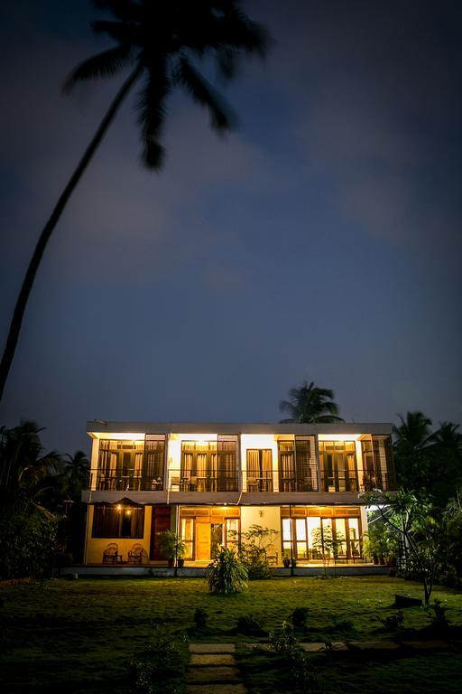 Casa Cubo By The Beach Bed & Breakfast Calangute Exterior photo